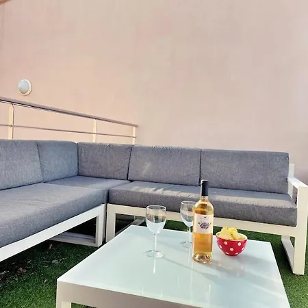 Pomelo - Jacuzzi - Piscine- Climatisation Apartment